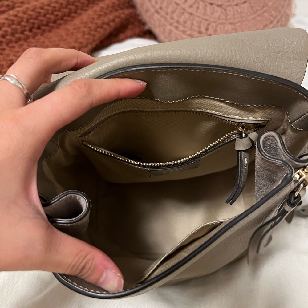 CHLOE Suede Calfskin Small Faye Backpack Motty Grey - Picture 5 of 7